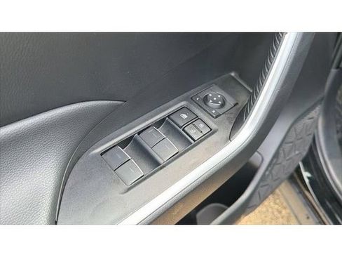 Certified 2025 Toyota RAV4 XLE AWD/4WD image 15