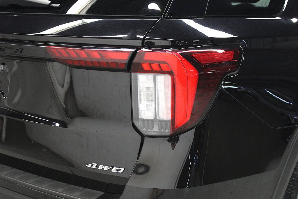 Used 2025 Ford Explorer ST-Line AWD/4WD image 42