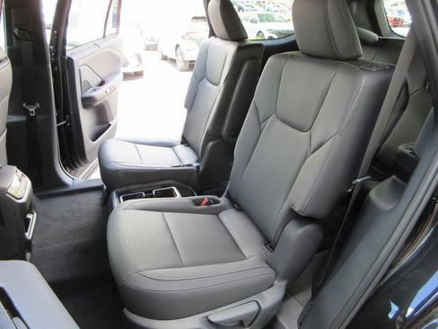 New 2026 Lexus TX 500h AWD image 25