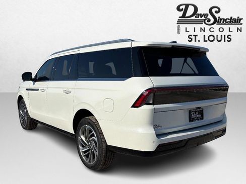 New 2026 Lincoln Navigator L Reserve image 7