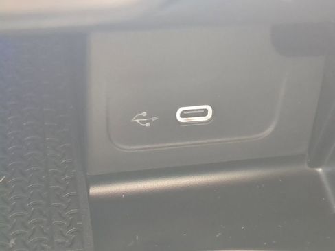 New 2024 Mercedes-Benz CLE 300 4MATIC Coupe image 9