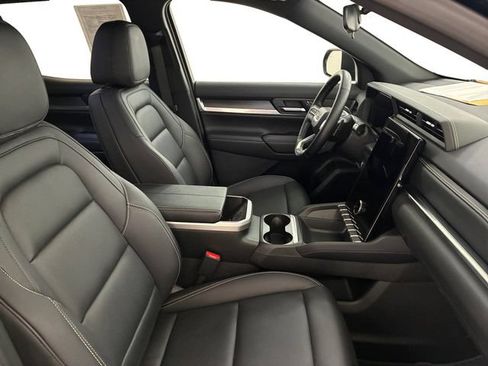 Certified 2025 GMC Terrain Elevation w/ Elevation Premium Package AWD/4WD image 14