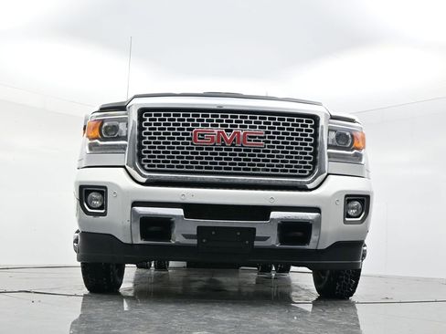Used 2016 GMC Sierra 3500 Denali w/ Duramax Plus Package image 49