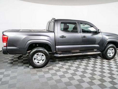 Used 2017 Toyota Tacoma SR image 2