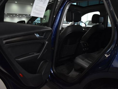 Used 2024 Audi Q5 Premium image 31