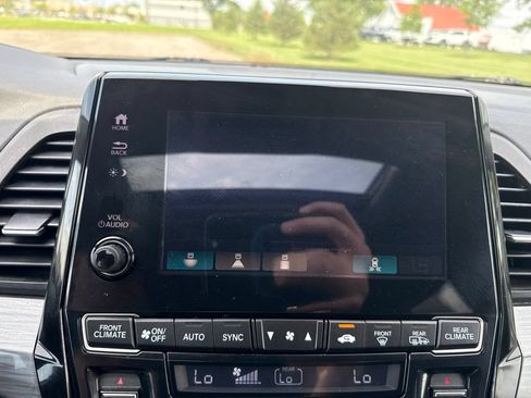 Used 2022 Honda Odyssey Elite image 26