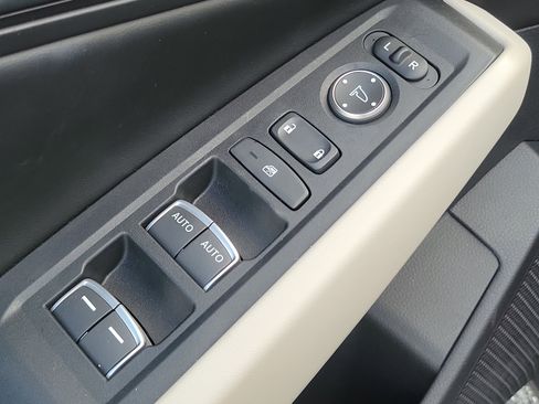 Used 2023 Honda Accord EX image 21