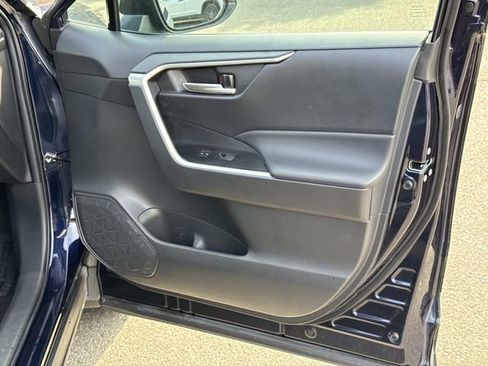 Used 2023 Toyota RAV4 XLE image 8