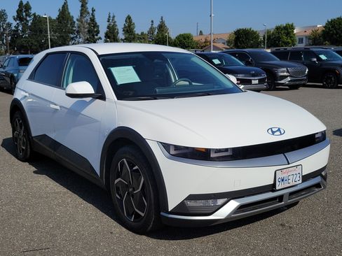 Used 2024 Hyundai Ioniq 5 SEL RWD image 30