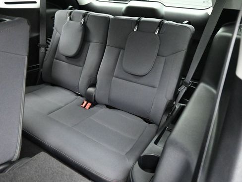 Certified 2025 Ford Explorer Active image 19