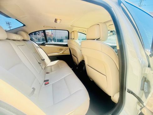 Used 2012 BMW 528i Sedan RWD image 29