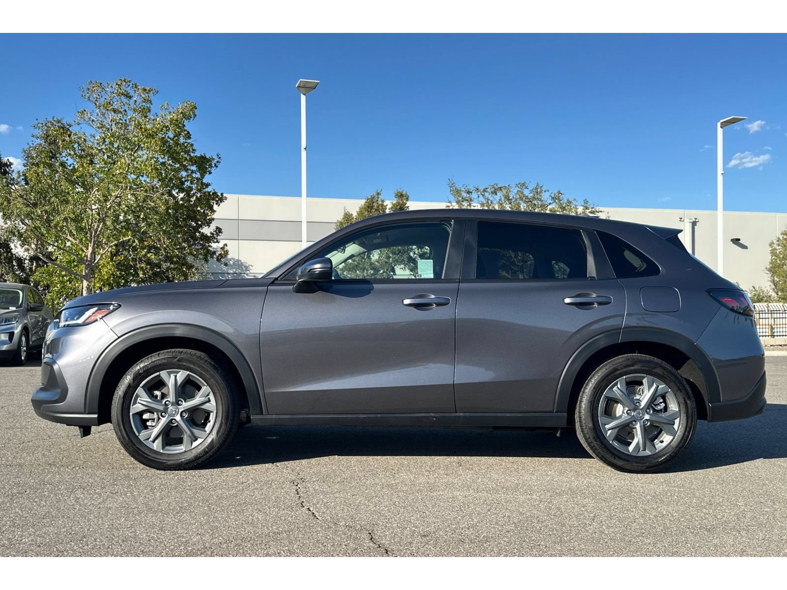 Used 2027 Honda HR-V LX image 2