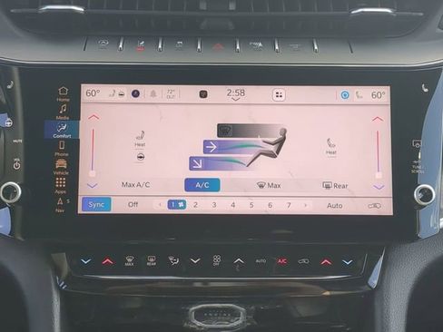 New 2026 Jeep Grand Cherokee Altitude image 20