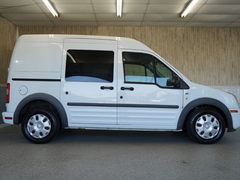 Used 2012 Ford Transit Connect XLT image 4