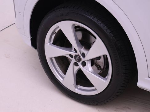 Used 2025 Audi Q5 Premium Plus AWD/4WD image 21