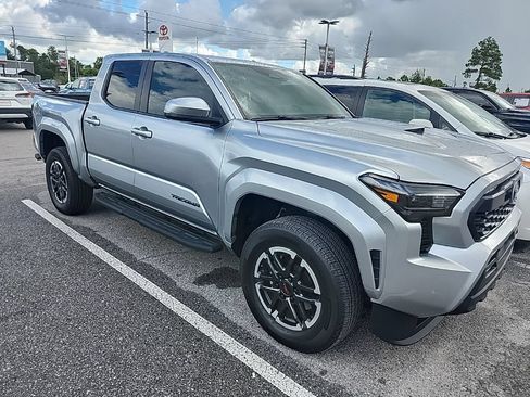 Used 2024 Toyota Tacoma TRD Sport w/ TRD Sport Upgrade Package RWD image 22