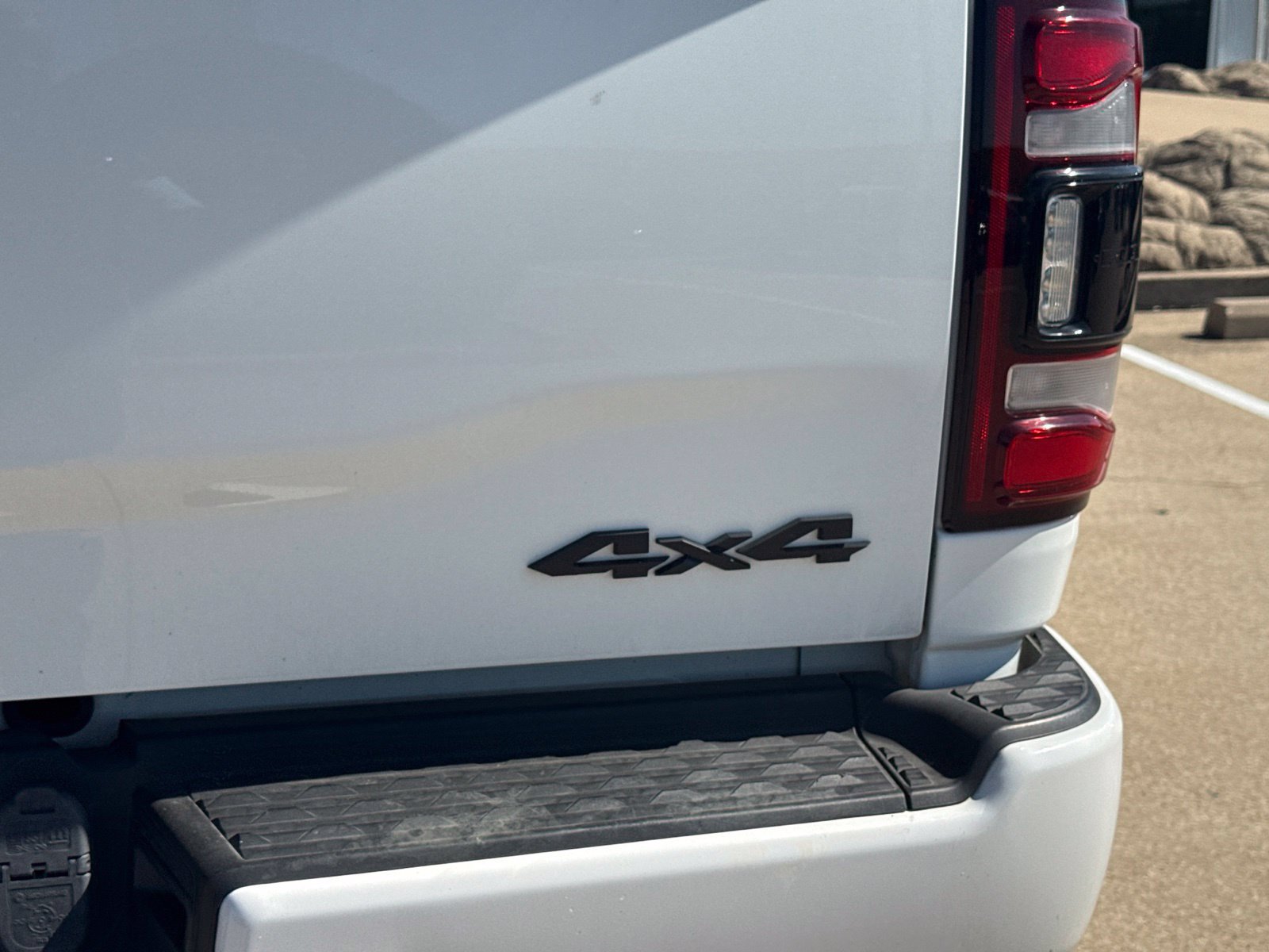 Used 2022 RAM 2500 Laramie w/ Night Edition AWD/4WD image 12
