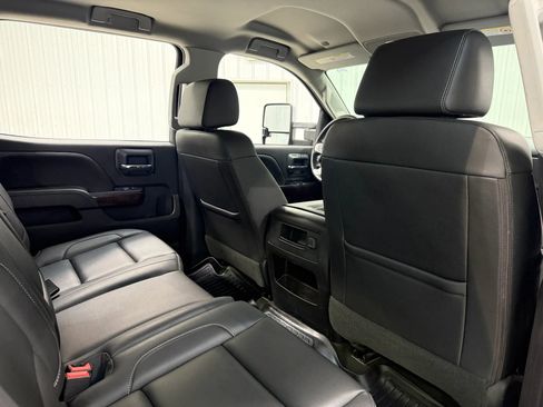 Used 2017 GMC Sierra 3500 SLT AWD/4WD image 17