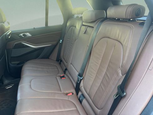 Used 2020 BMW X5 xDrive40i w/ Executive Package AWD/4WD image 15