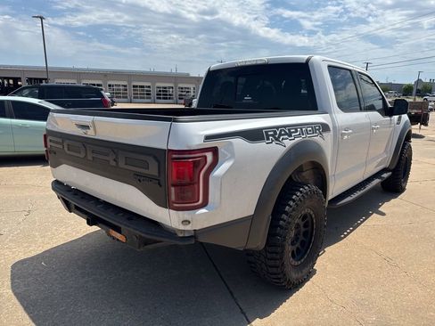 Used 2019 Ford F150 Raptor w/ Equipment Group 802A Luxury AWD/4WD image 8