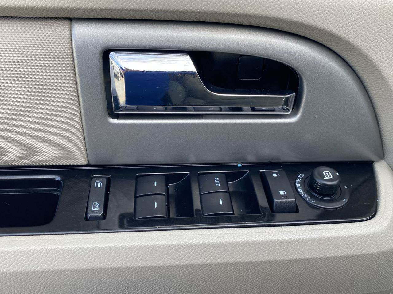 Used 2012 Ford Expedition EL Limited AWD/4WD image 18