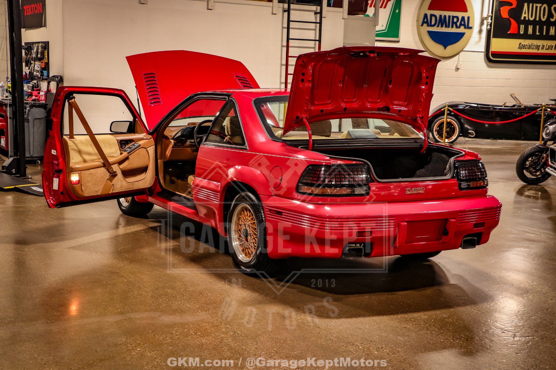 Used 1990 Pontiac Grand Prix SE FWD image 61
