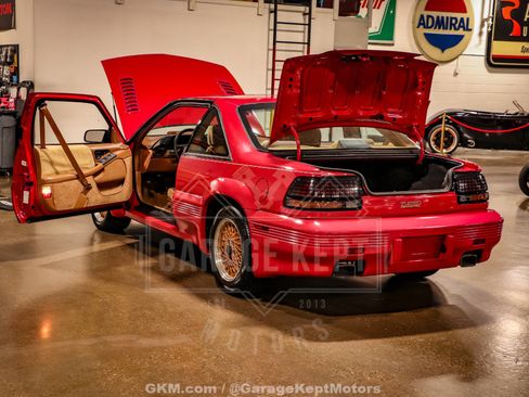 Used 1990 Pontiac Grand Prix SE FWD image 61