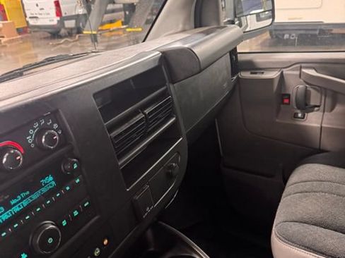 Used 2025 GMC Savana 2500 w/ Driver Convenience Package RWD image 15