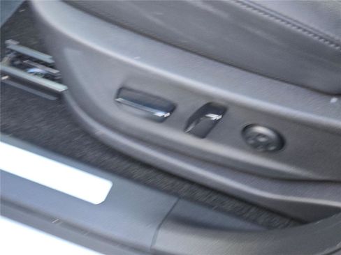 Used 2023 Nissan Ariya AWD image 27