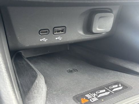 Used 2024 Buick Envista Preferred w/ Convenience I Package image 32