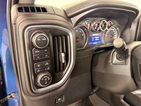 Used 2020 Chevrolet Silverado 2500 LTZ w/ LTZ Convenience Package AWD/4WD image 32