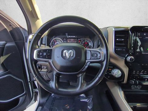 Used 2022 RAM 1500 Laramie AWD/4WD image 28