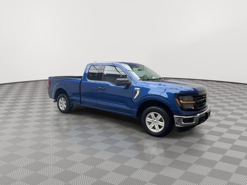 Certified 2025 Ford F150 XLT RWD image 37