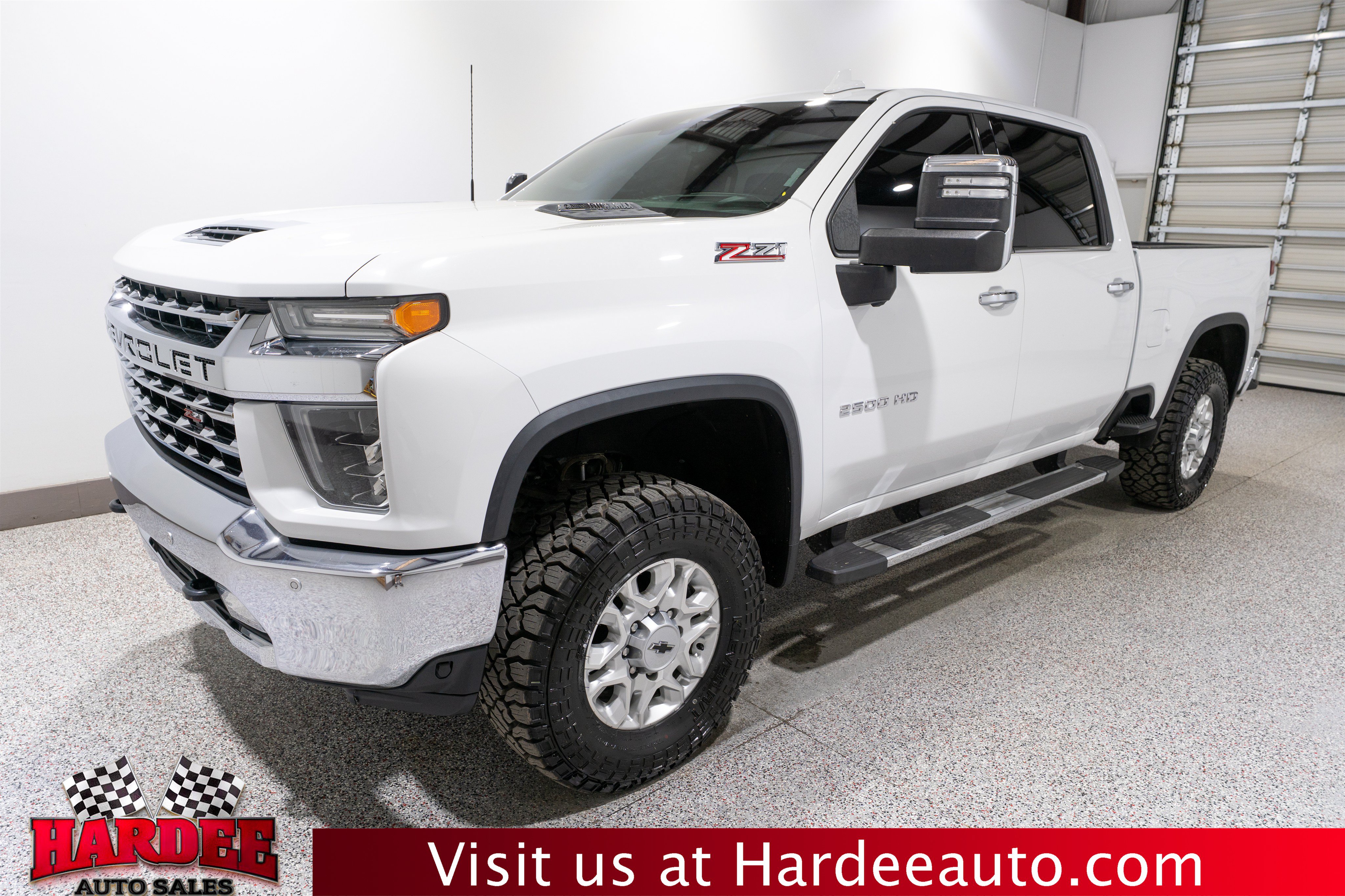 Used 2020 Chevrolet Silverado 2500 LTZ w/ Technology Package AWD/4WD image 2
