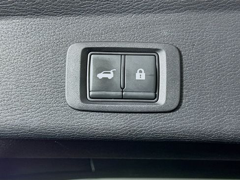 Used 2023 Mitsubishi Outlander SE image 31