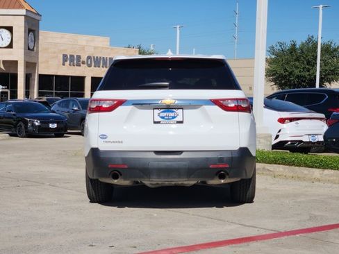 Used 2021 Chevrolet Traverse LS w/ LPO, Floor Liner Package image 7