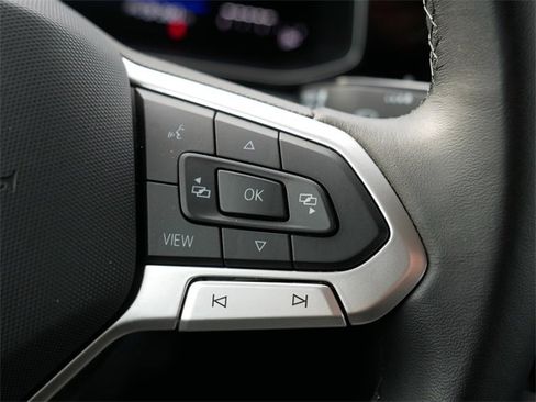 Certified 2025 Volkswagen Jetta SE image 26