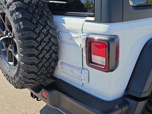 New 2026 Jeep Wrangler Unlimited Sport AWD/4WD image 10