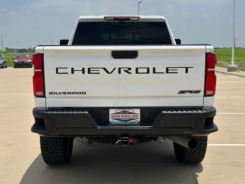 Used 2026 Chevrolet Silverado 2500 ZR2 w/ LPO, Dark Essentials Package AWD/4WD image 6