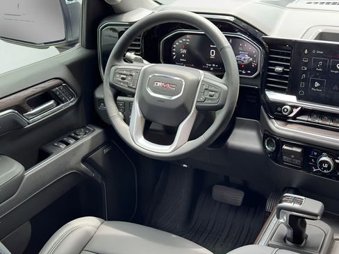 New 2026 GMC Sierra 1500 SLT AWD/4WD image 18
