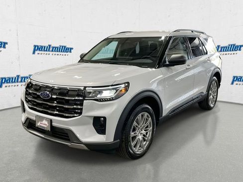 New 2026 Ford Explorer Active w/ Active Comfort Package image 1