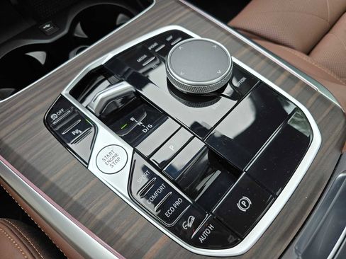 Used 2026 BMW X5 xDrive40i AWD/4WD image 34