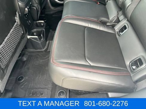 Used 2025 Jeep Gladiator Rubicon AWD/4WD image 26