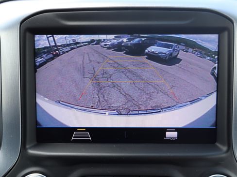 Used 2019 GMC Sierra 1500 SLE w/ SLE Value Package AWD/4WD image 24