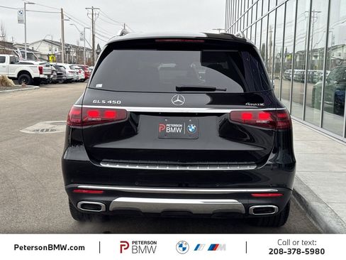 Used 2025 Mercedes-Benz GLS 450 4MATIC image 5