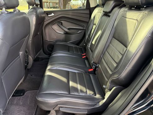 Used 2018 Ford Escape Titanium w/ Ford Safe & Smart Package image 13