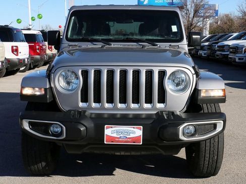 Used 2021 Jeep Wrangler Unlimited Sahara image 3