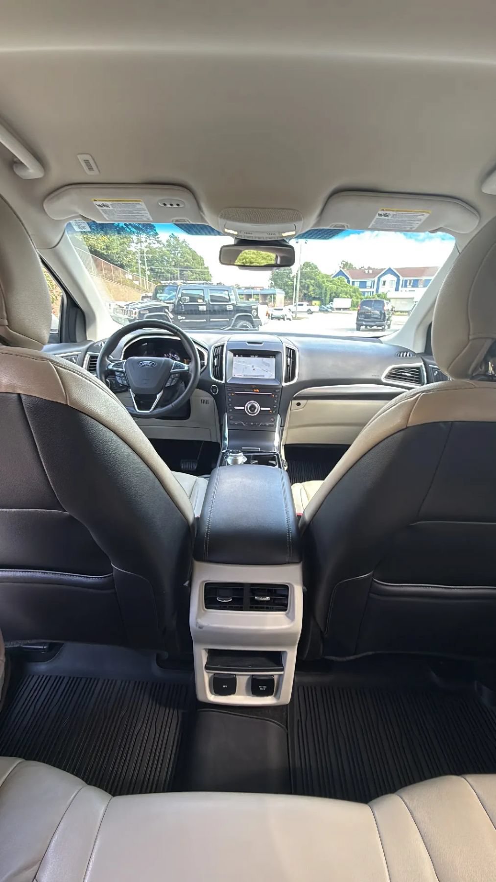 Used 2019 Ford Edge Titanium w/ Cold Weather Package AWD/4WD image 29