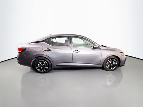 Used 2024 Nissan Sentra SV FWD image 11