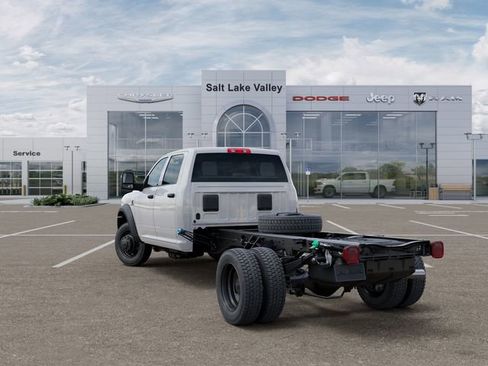 New 2026 RAM 5500 Tradesman AWD/4WD image 3